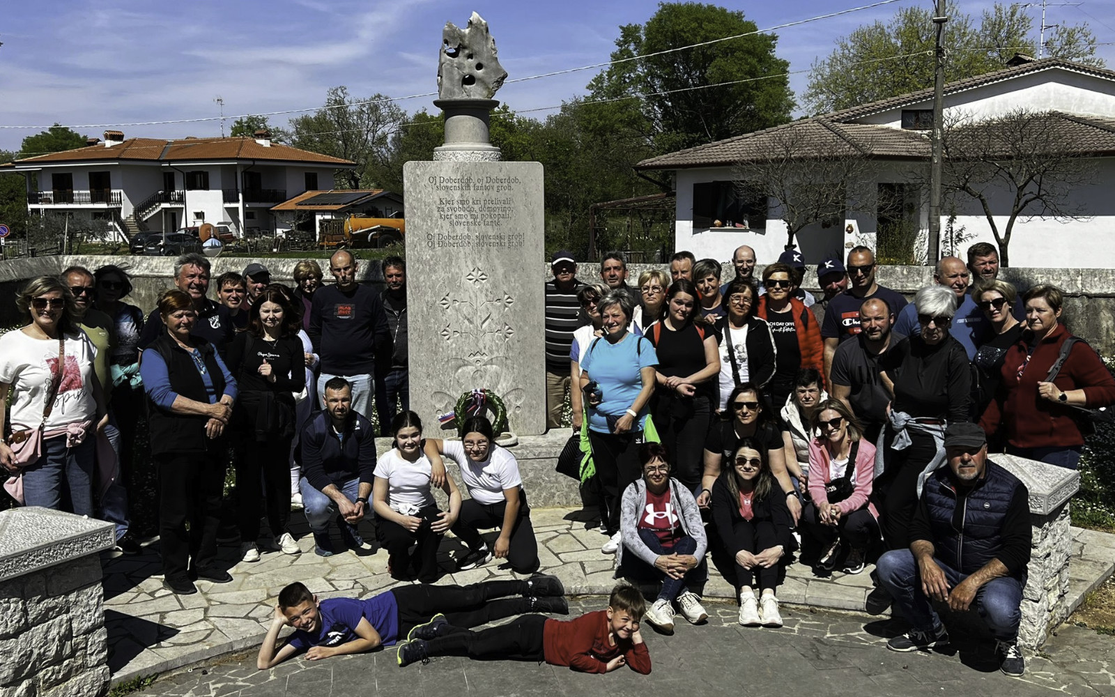 Jurovčani obiskali Doberdob in soško fronto